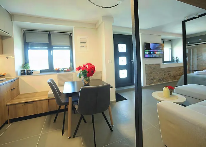 Quiet Pocket View Appartement Kastoria